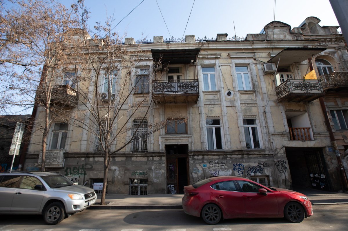 Mikheil Tsinamdravishvili Street